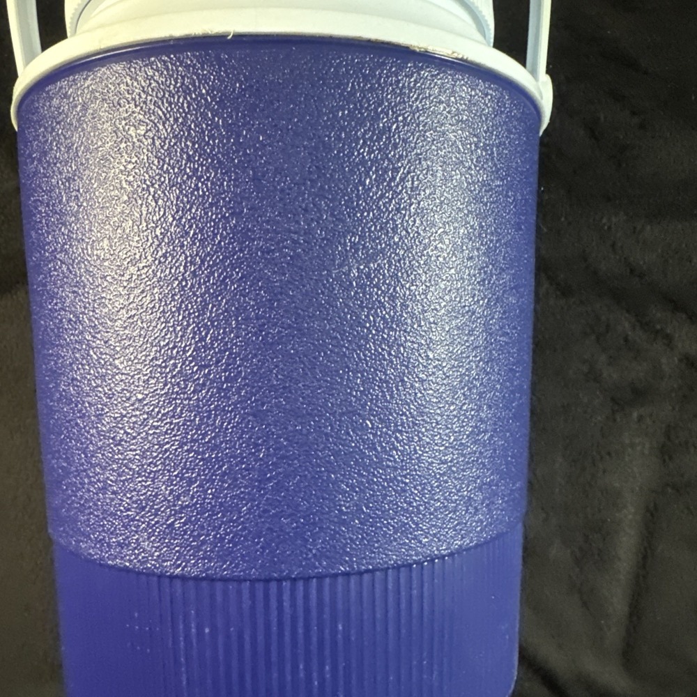 Vintage Rubbermaid Gott‎ 1/2 Gallon Water Cooler Jug Thermos Blue